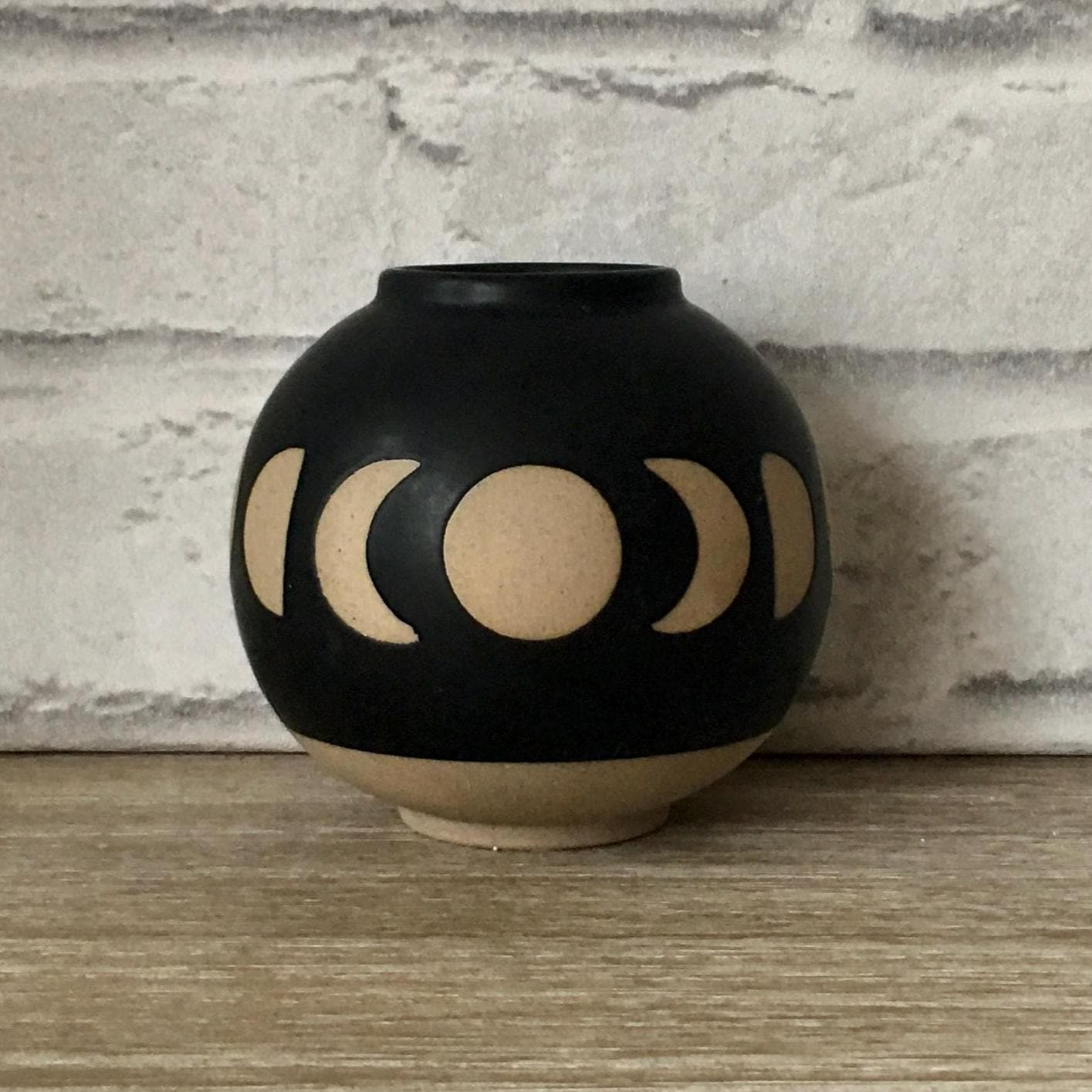 Black Moon Planter